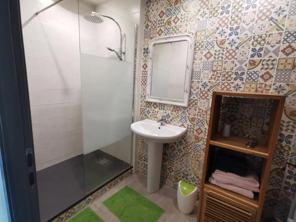 La Maison D Alys Cabannes 0*,  Frankreich